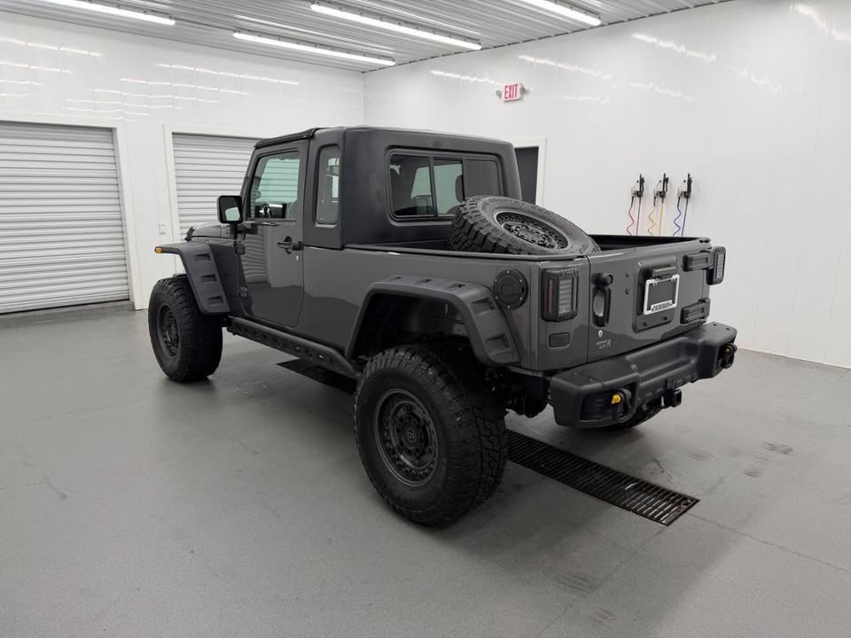 2016 Jeep Wrangler Unlimited Sahara 4x4 4dr SUV in Hudsonville, MI (photo 8) — photo 8