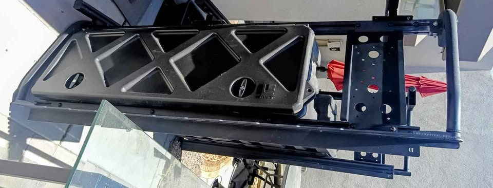 Leitner Rack Full Size 6 FT Bed in Palm Desert, CA (photo 2)
