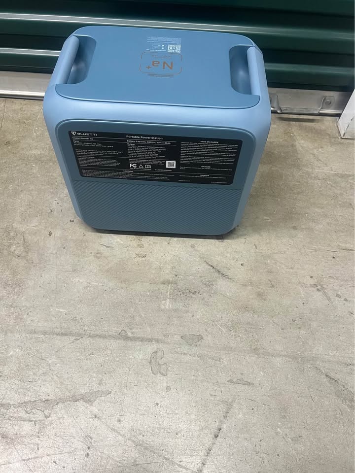 BLUETTI Pioneer Na Portable Power Station in Brooklyn, NY (photo 2)