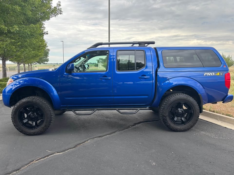 2013 Nissan Frontier Crew Cab · PRO-4X Pickup 4D 5 ft in Fort Collins, CO (photo 4)