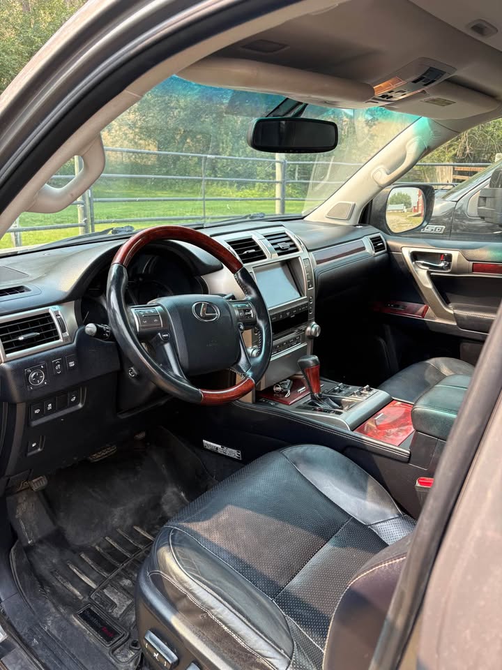 2012 Lexus GX 460 (photo 6) — photo 6