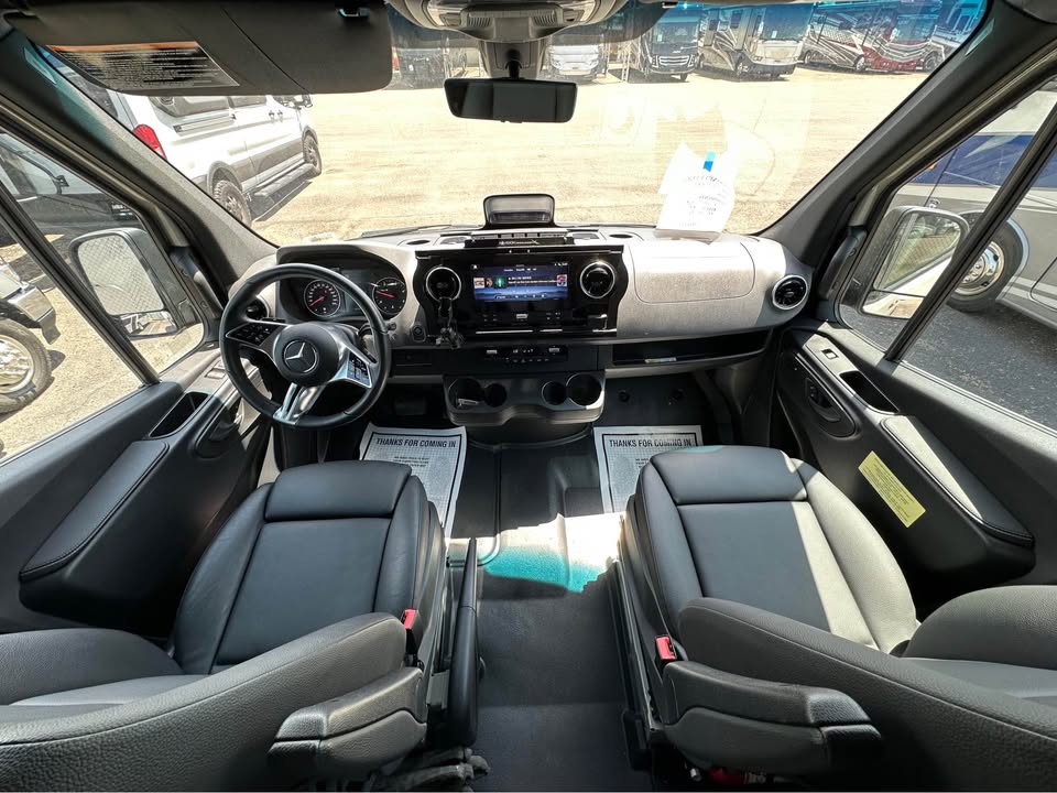 2026 Winnebago Revel Sport 44C w/ 9,259 miles in Phoenix, AZ (photo 8) — photo 8