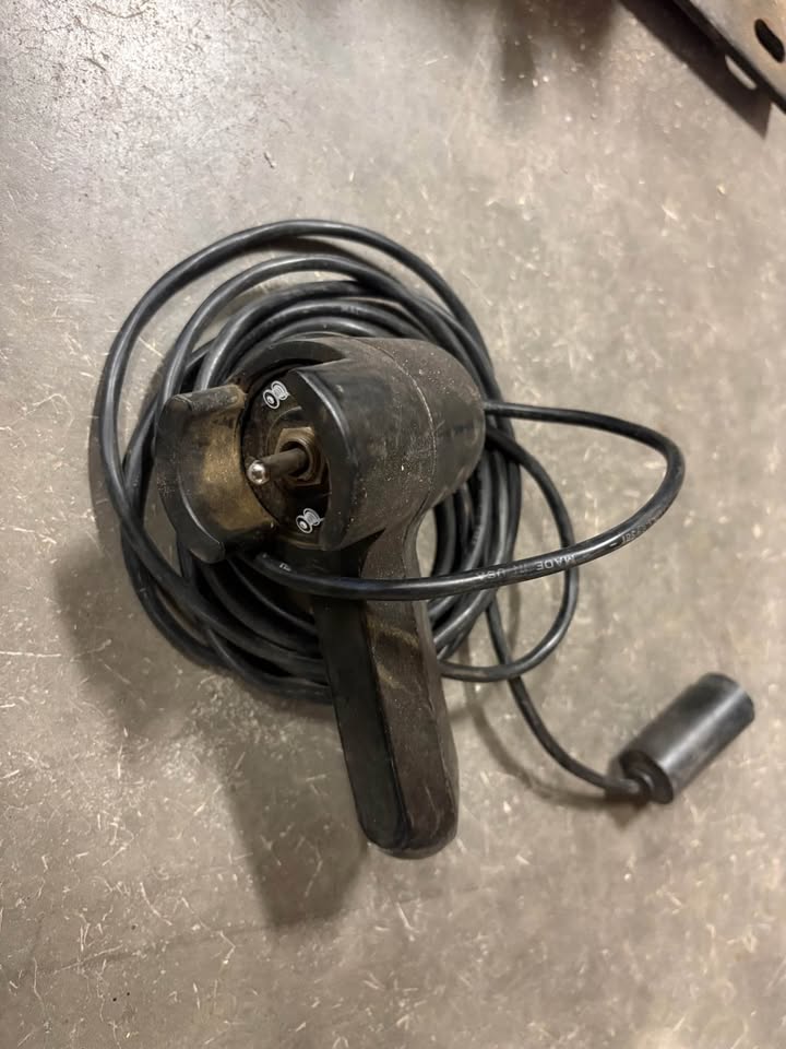 Warn Winch (photo 5) — photo 5