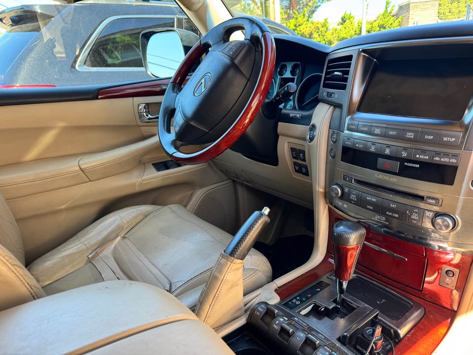 2010 Lexus LX · LX 570 Sport Utility 4D in Novato, CA (photo 10) — photo 10