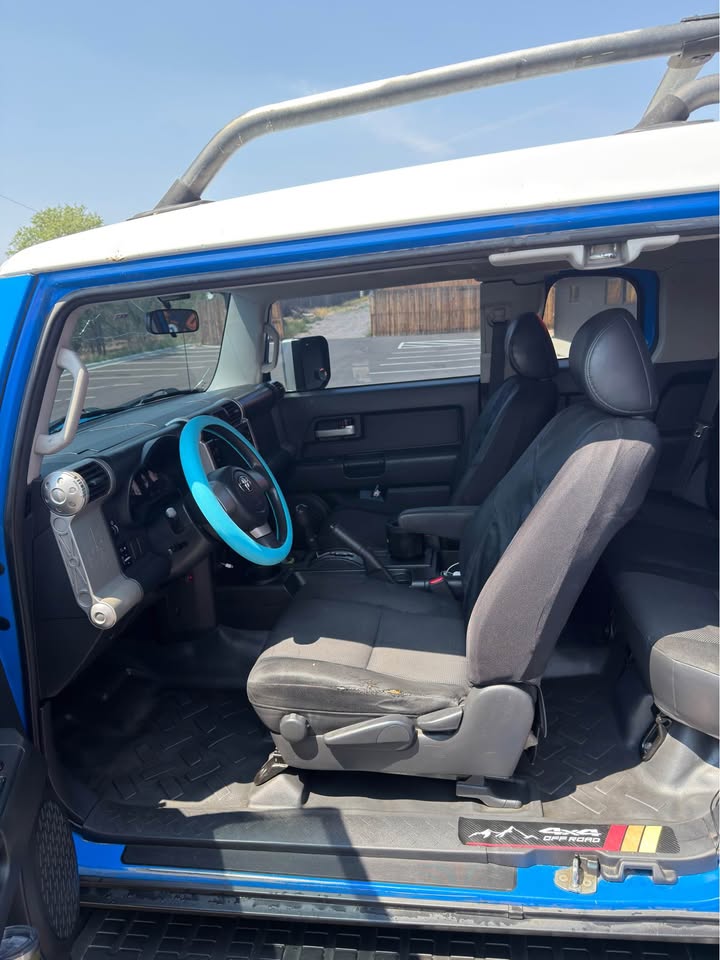 2007 Toyota FJ Cruiser · 4x4 in Denver, CO (photo 11) — photo 11