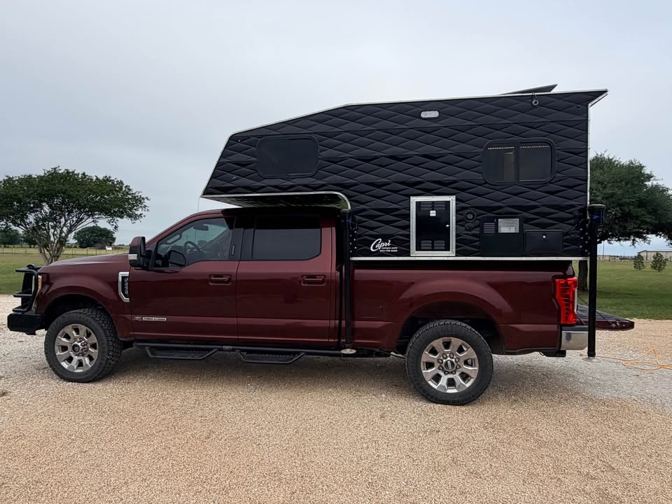 2025 Custom Capri Retreat Truck Camper in Valley Mills, TX (photo 9) — photo 9