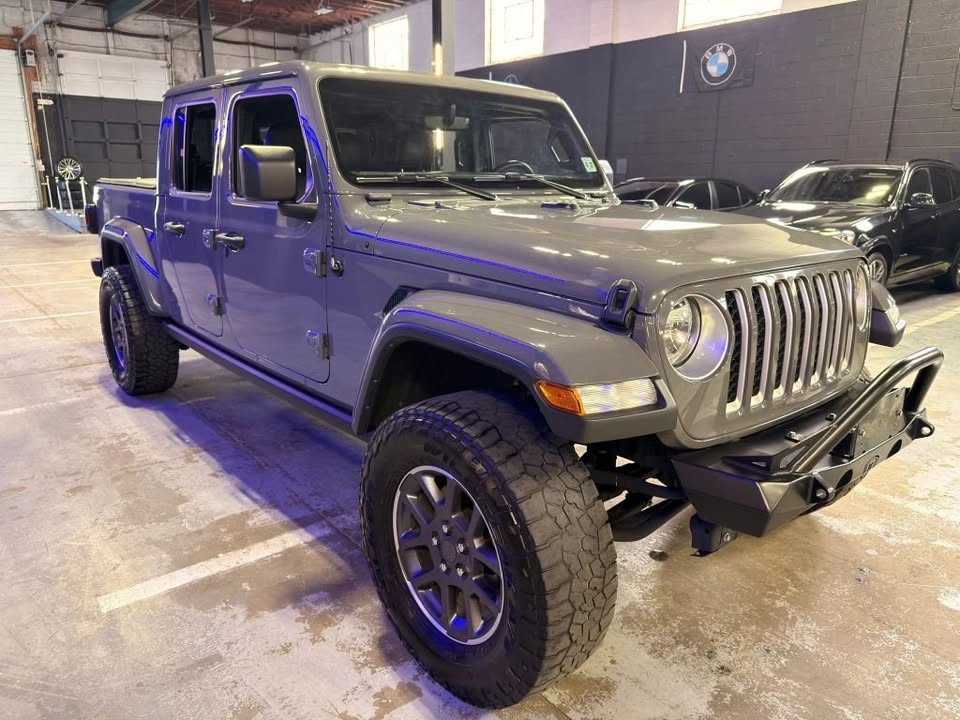 2022 Jeep Gladiator in Hasbrouck Heights, NJ (photo 9)