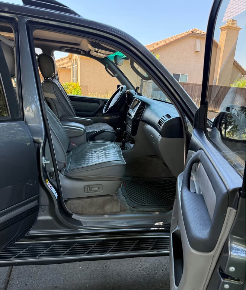 2003 Toyota Landcruiser · Sport Utility 4D (photo 10) — photo 10