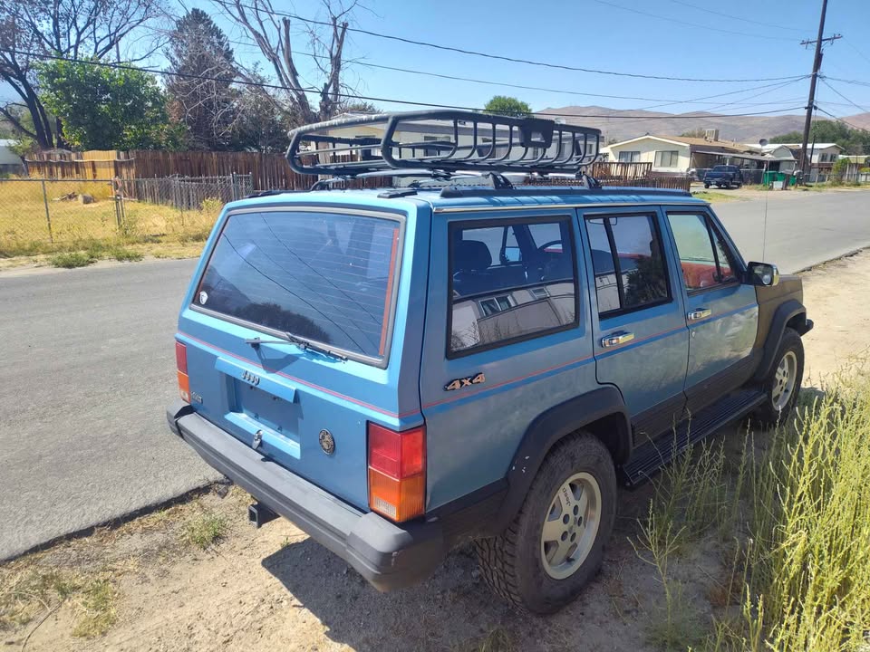 1992 Jeep XJ Cherokee in Carson City, NV (photo 5) — photo 5