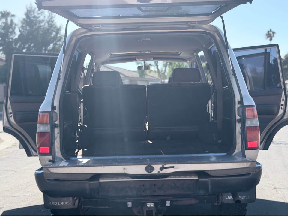 1991 Toyota Landcruiser in Moreno Valley, CA (photo 9) — photo 9