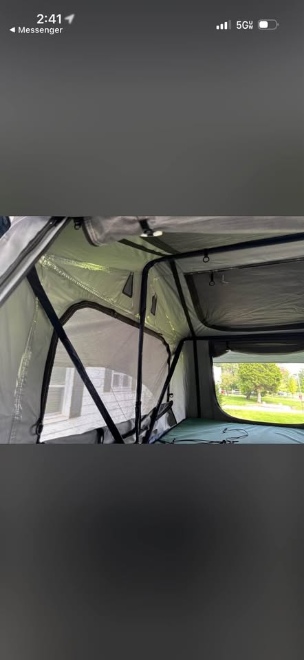 Thule Tepui Explorer Ayer 2 rooftop tent setup in Jerome, MI (photo 6) — photo 6