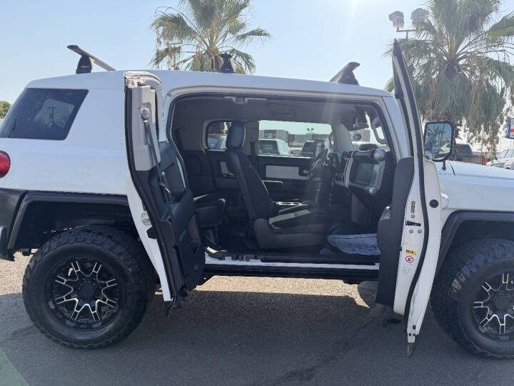 2011 Toyota FJ Cruiser Base in Mesa, AZ (photo 11) — photo 11
