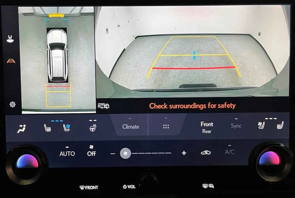 2025 Lexus GX (photo 11) — photo 11