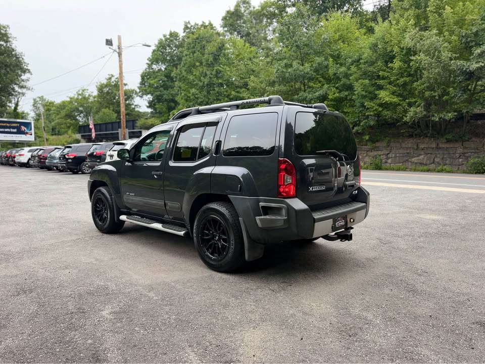 2012 Nissan Xterra · Off-Road Sport Utility 4D (photo 4) — photo 4