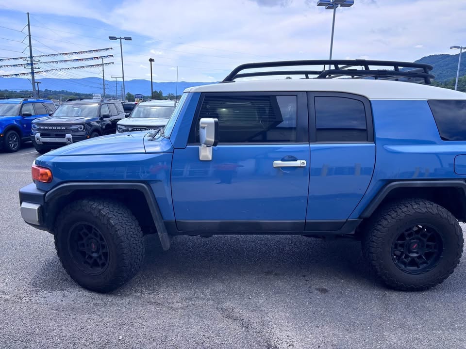 2012 Toyota FJ Cruiser · 4wd in La Follette, TN (photo 6) — photo 6