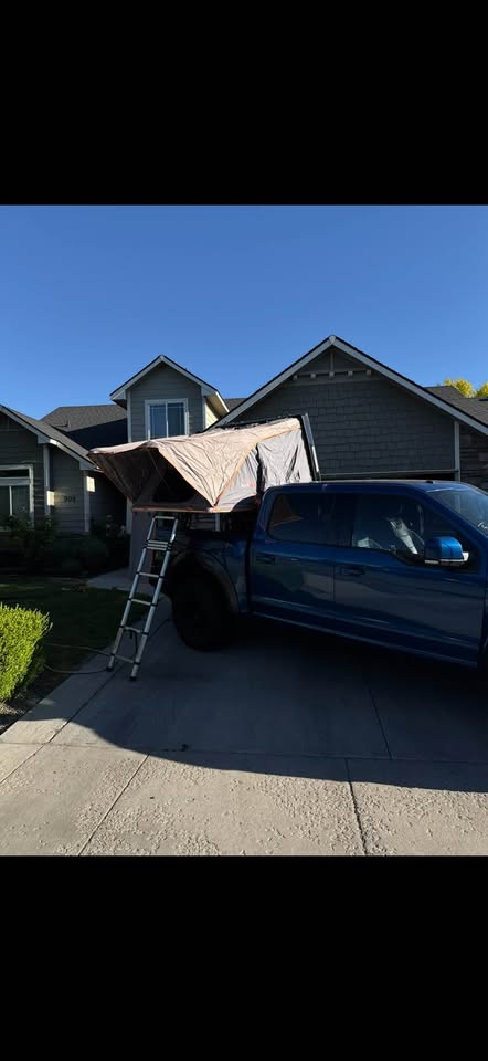 Roofnest roof top tent (photo 2) — photo 2