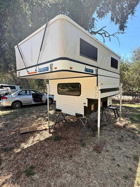 2019 4 Wheel Camper Hawk Full Size Pickups