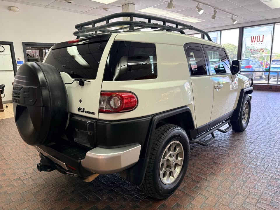 2012 Toyota FJ Cruiser · Sport Utility 2D in San Antonio, TX (photo 6) — photo 6