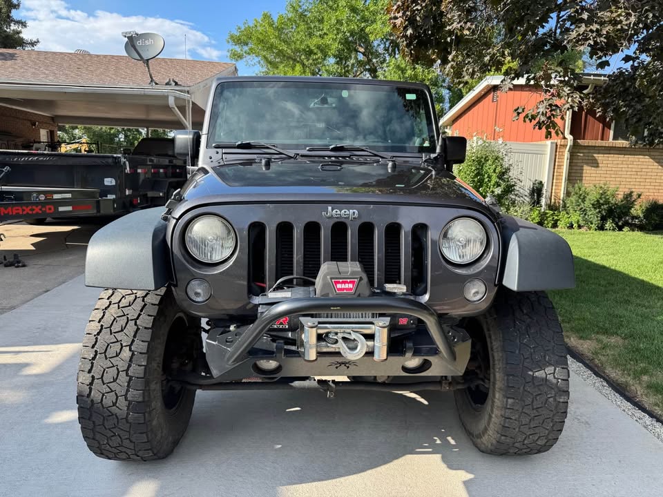 2014 Jeep Wrangler Unlimited · Sport (JK) SUV 4D (photo 3) — photo 3