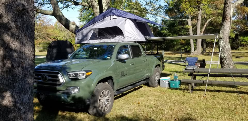 Thule Tepui Autana 4 Rooftop Tent with Annex in Arlington, VA (photo 4) — photo 4