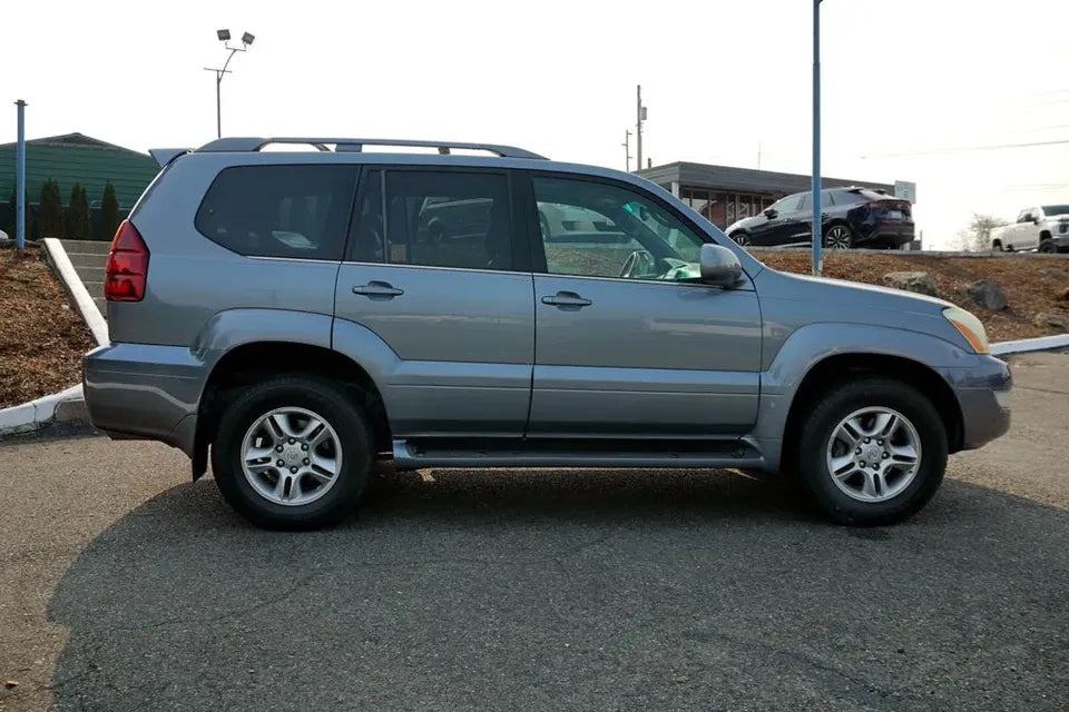 2004 Lexus GX 470 AWD (photo 9) — photo 9
