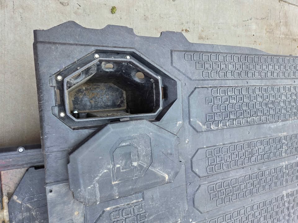 DECKED Truck Bed Drawer System for Ford Super Duty (2017-current) 6' 9" Bed in Roy, UT (photo 4) — photo 4