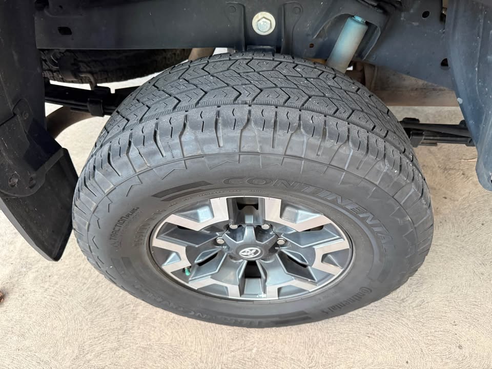2018 Toyota Tacoma in Colorado Springs, CO (photo 6) — photo 6