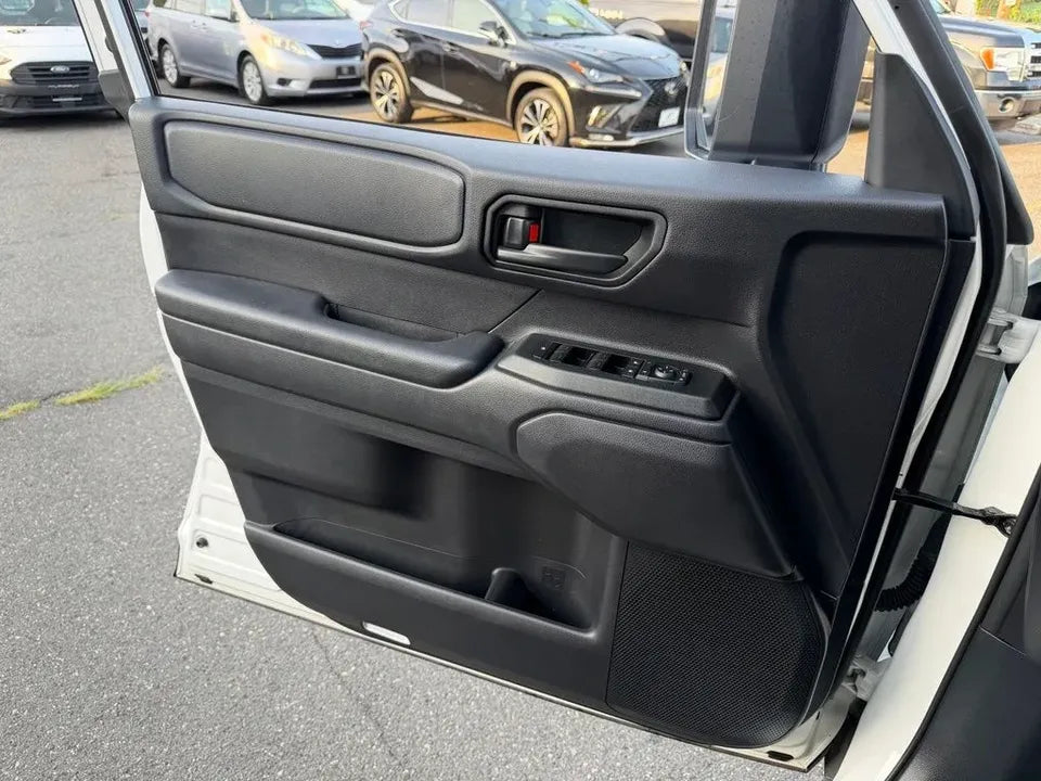 2025 Toyota Land Cruiser Land Cruiser 1958 (photo 11) — photo 11