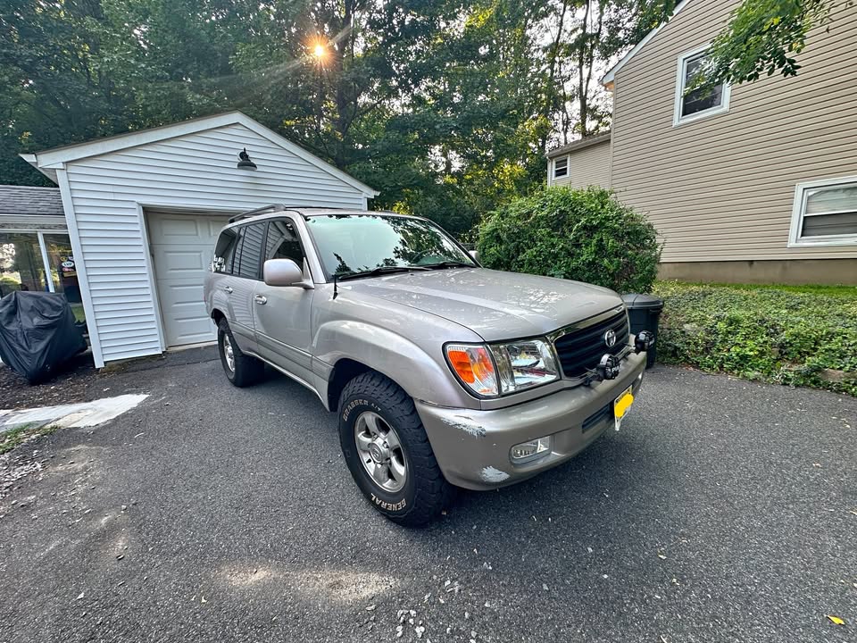 2001 Toyota Landcruiser Sport Utility 4D in Morris Plains, NJ (photo 1) — photo 1
