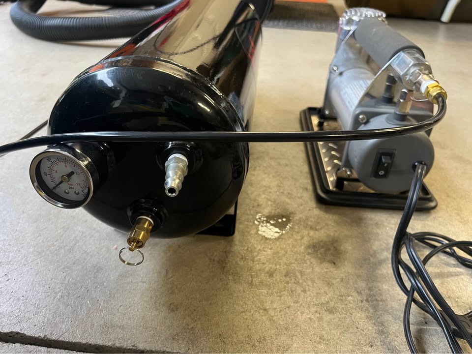 VIAIR 450P-A Automatic Portable Compressor and Evil Energy Air Tank in Florence, OR (photo 5) — photo 5