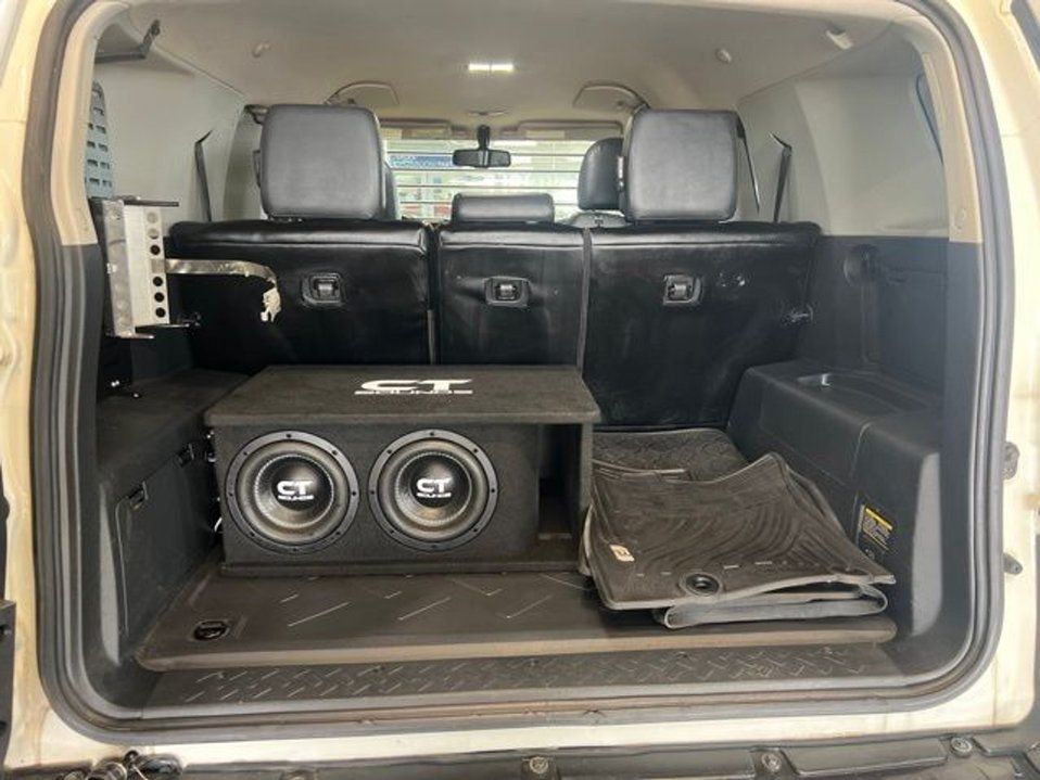 2012 Toyota FJ Cruiser (photo 8) — photo 8