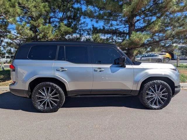 2025 Lexus GX · 550 Luxury + in Denver, CO (photo 5) — photo 5