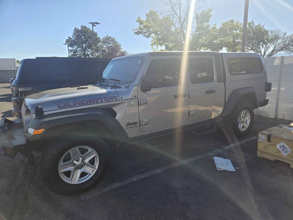 2020 Jeep Gladiator · Sport S Pickup 4D 5 ft in Albuquerque, NM (photo 2) — photo 2