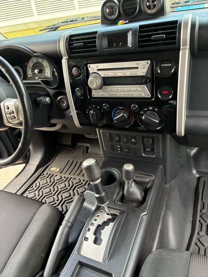 2008 Toyota FJ Cruiser in West Palm Beach, FL (photo 7) — photo 7