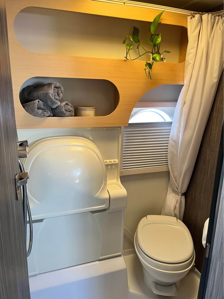 2019 nuCamp T@B 400 Boondock in Shingle Springs, CA (photo 8) — photo 8