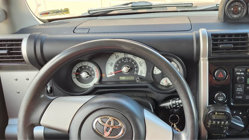 2009 Toyota FJ Cruiser · Sport Utility 2D in Brighton, CO (photo 7) — photo 7