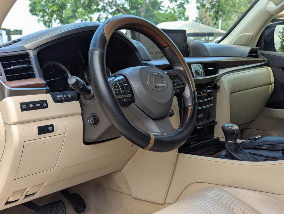 2016 Lexus LX · LX 570 Sport Utility 4D in Golden, CO (photo 10) — photo 10