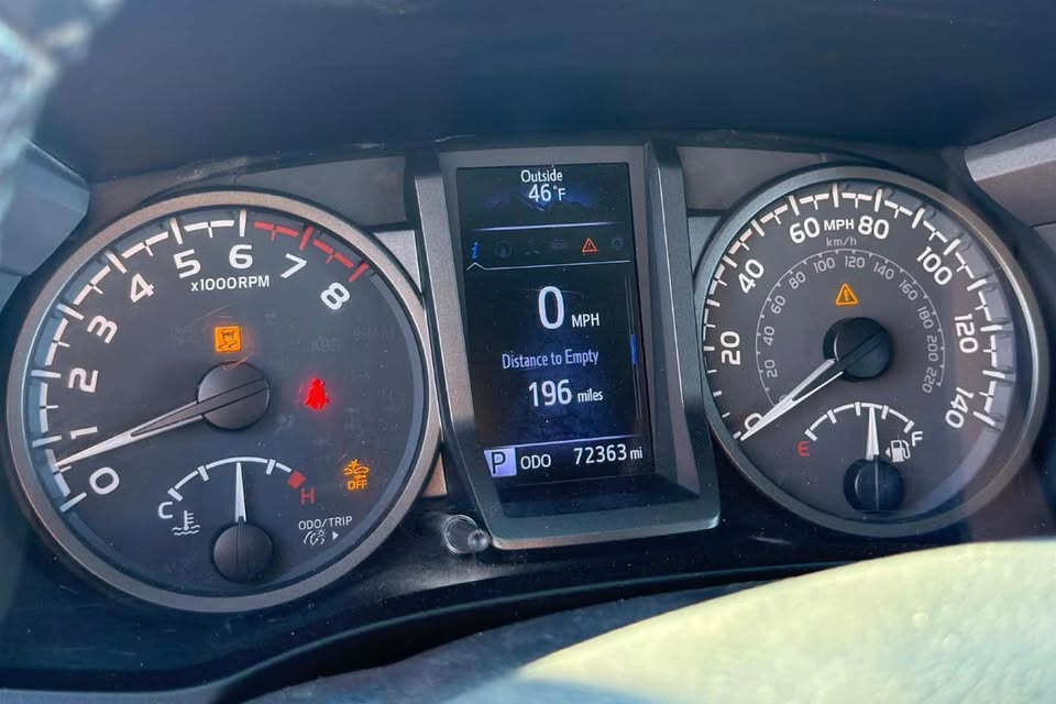 2020 Toyota Tacoma Double Cab TRD OFF-ROAD 4X4 in Arvada, CO (photo 11)