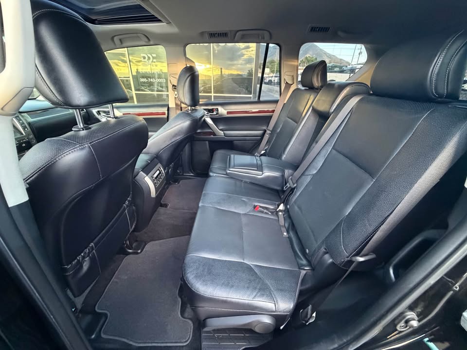 2014 Lexus GX · GX460 AWD (photo 7) — photo 7