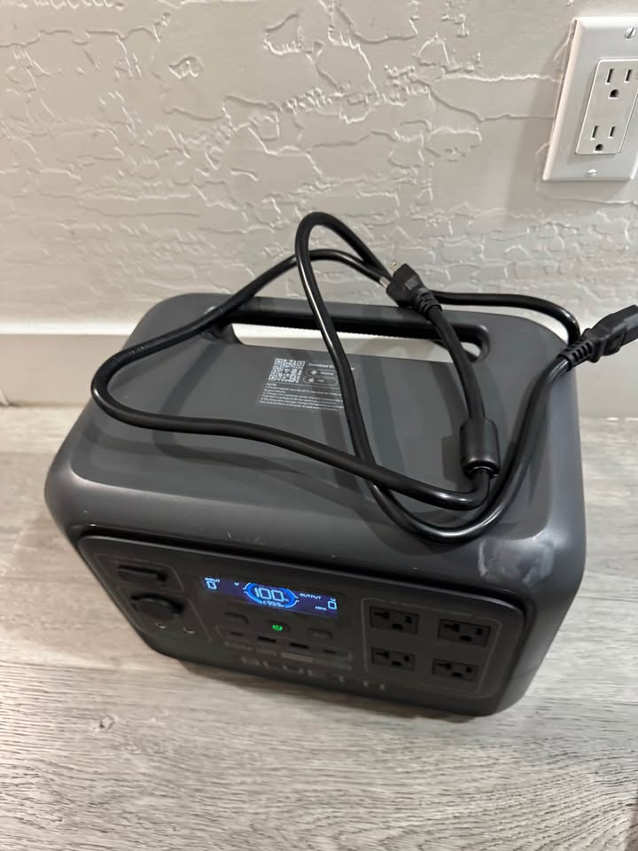 BLUETTI
1800W LFP Battery Generator,1024Wh Portable Power Station, Push-Button Start Solar Generator in Mesa, AZ (photo 2) — photo 2