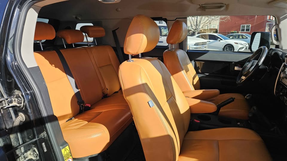 2008 Toyota FJ Cruiser · Sport Utility 2D (photo 8) — photo 8