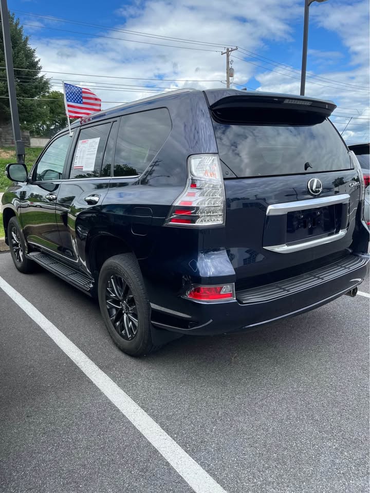 2021 Lexus GX · 460 in Lebanon, PA (photo 4) — photo 4