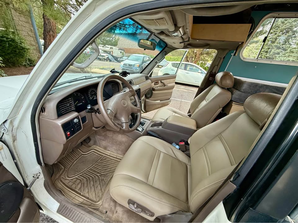 1995 Land Cruiser 80 series Chinook in Flagstaff, AZ (photo 8) — photo 8