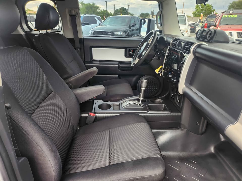 2007 Toyota FJ Cruiser in Albuquerque, NM (photo 7)