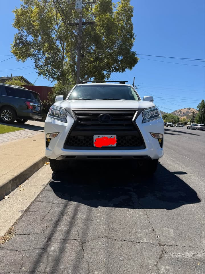 2019 Lexus GX · GX 460 Premium Sport Utility 4D in Concord, CA (photo 2) — photo 2