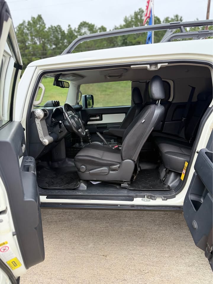 2010 Toyota FJ Cruiser in Spring, TX (photo 9) — photo 9