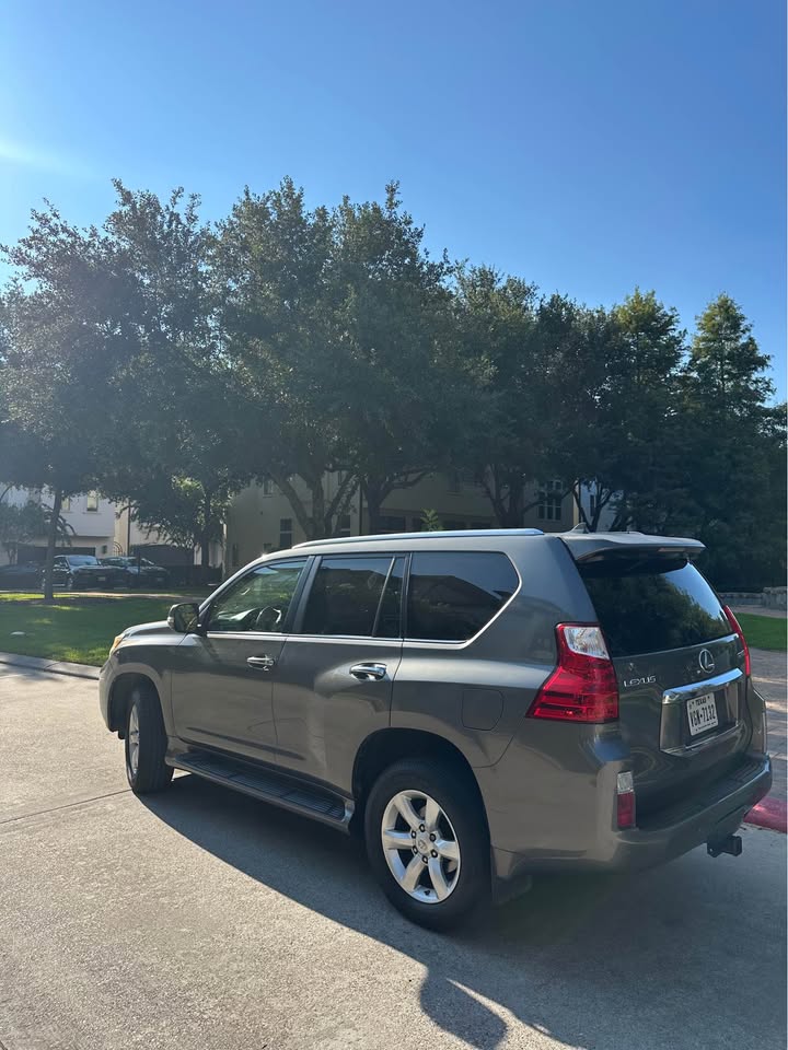 2010 Lexus GX · GX 460 Premium Sport Utility 4D in Houston, TX (photo 3) — photo 3