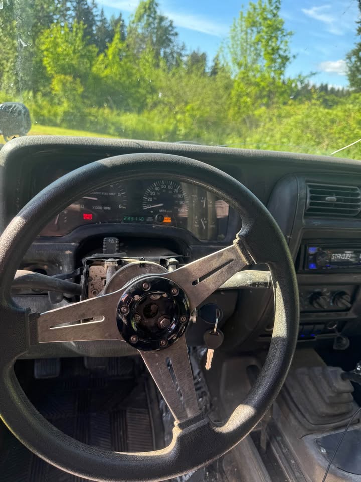 1999 jeep Cherokee XJ in Battle Ground, WA (photo 3) — photo 3