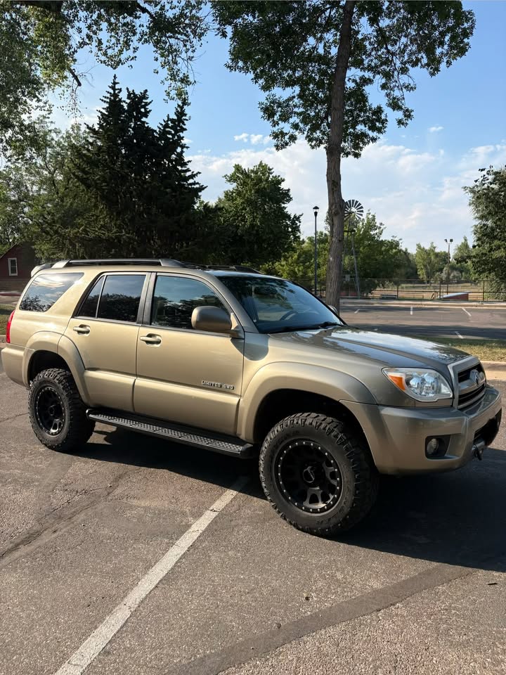2007 Toyota 4Runner in Fort Collins, CO (photo 8) — photo 8