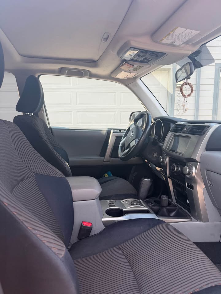 2010 Toyota 4Runner · SR5 Sport Utility 4D in Denver, CO (photo 12) — photo 12